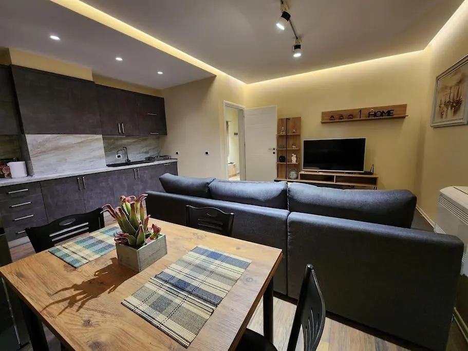 Appartamento Central Apartment-New Bazar Tirana Albania