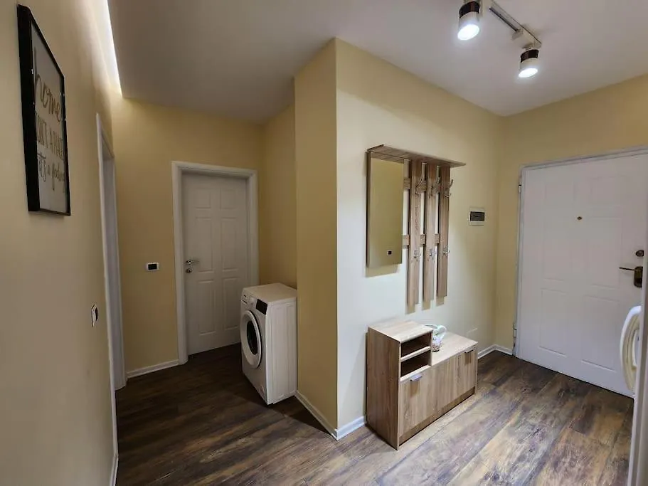 Central Apartment-New Bazar Tirana 0*,  Albania