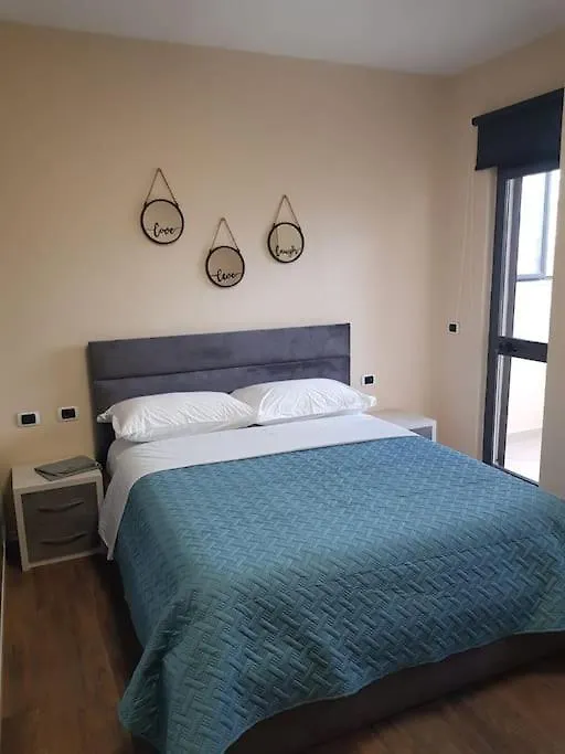 Central Apartment-New Bazar Tirana 0*,